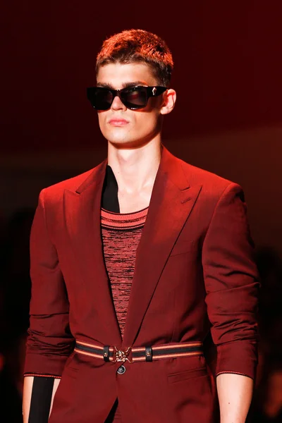 Look 74